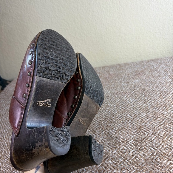 Dansko Rae Women’s Brown Leather Studded Heels Clogs Sz 38 US 7.5-8 Boho Grunge - Picture 5 of 16